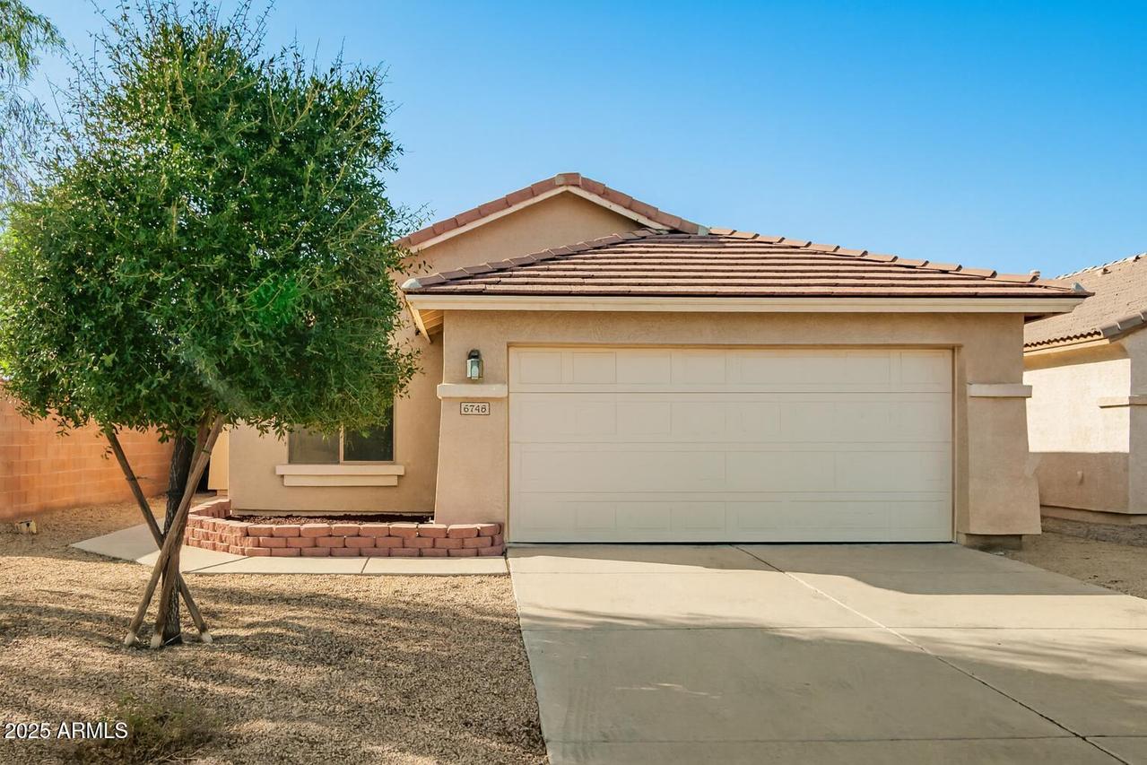 6748 W Desert Ln., Laveen, AZ 85339