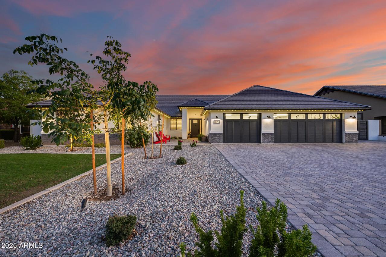 8425 W Louise Ct., Peoria, AZ 85383