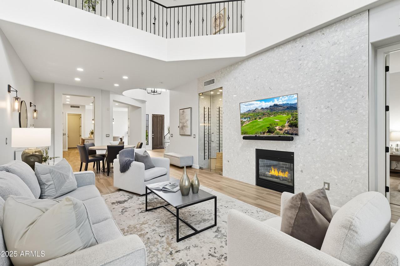 9270 E Thompson Peak Pkwy. #327, Scottsdale, AZ 85255