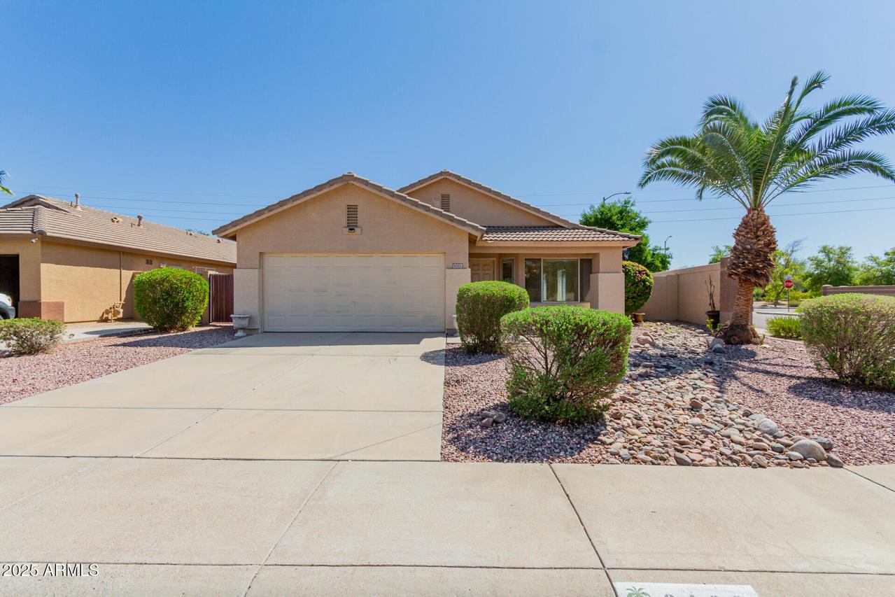 8103 W Tonto Ln., Peoria, AZ 85382