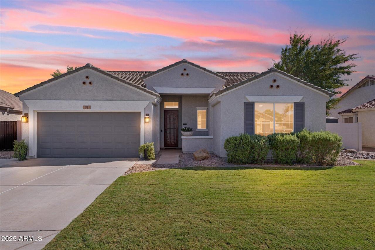 85 E Betsy Ln., Gilbert, AZ 85296