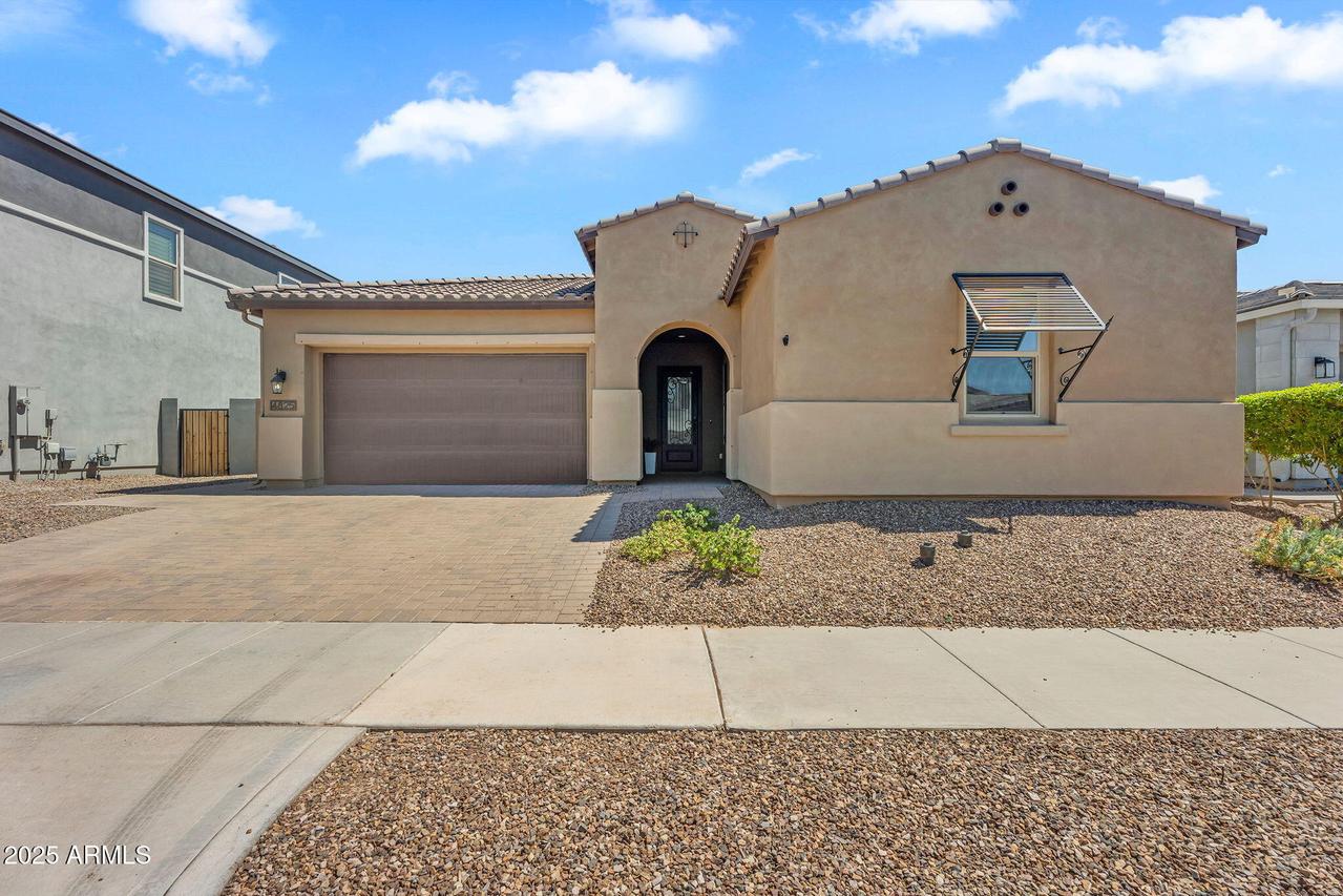 4825 S Orbit, Mesa, AZ 85212