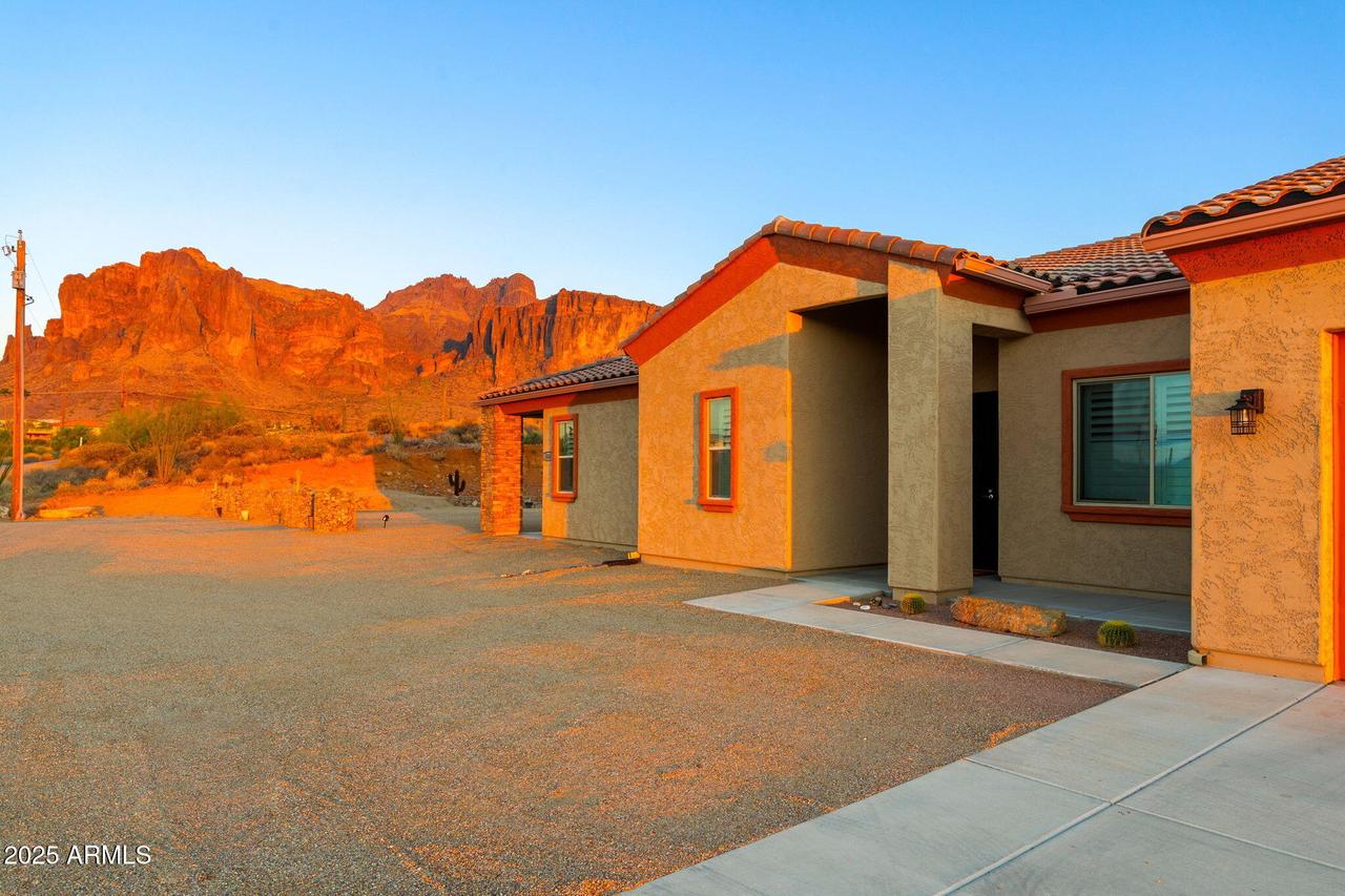 5063 E Reavis St., Apache Junction, AZ 85119