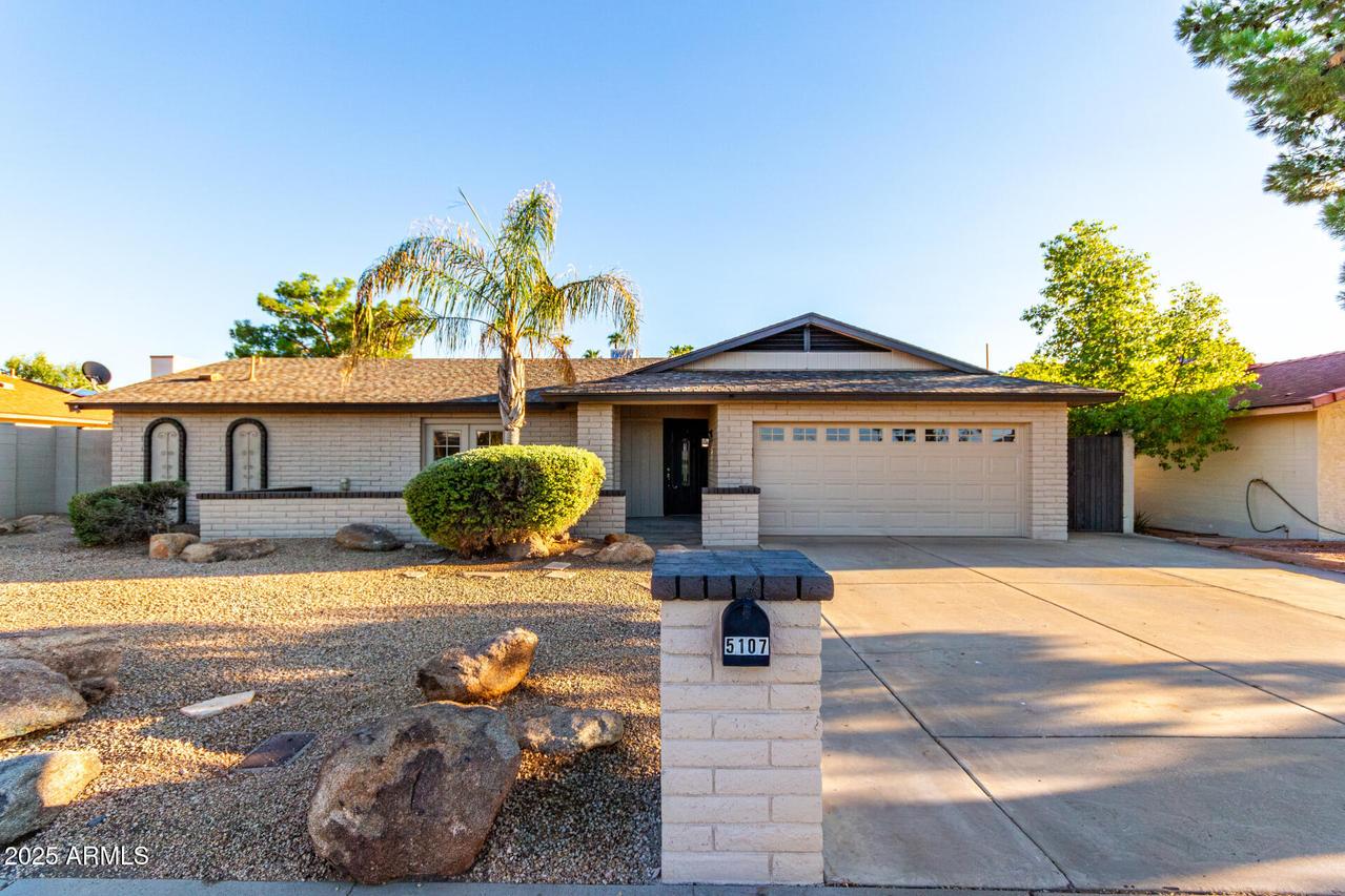 5107 W Harmont Dr., Glendale, AZ 85302