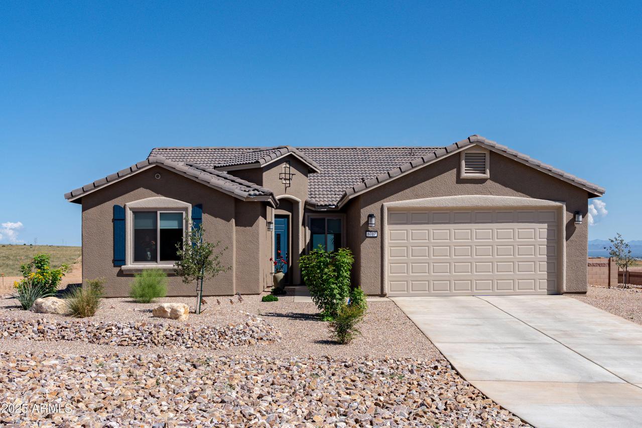6717 E Vaquero Cir., Hereford, AZ 85615
