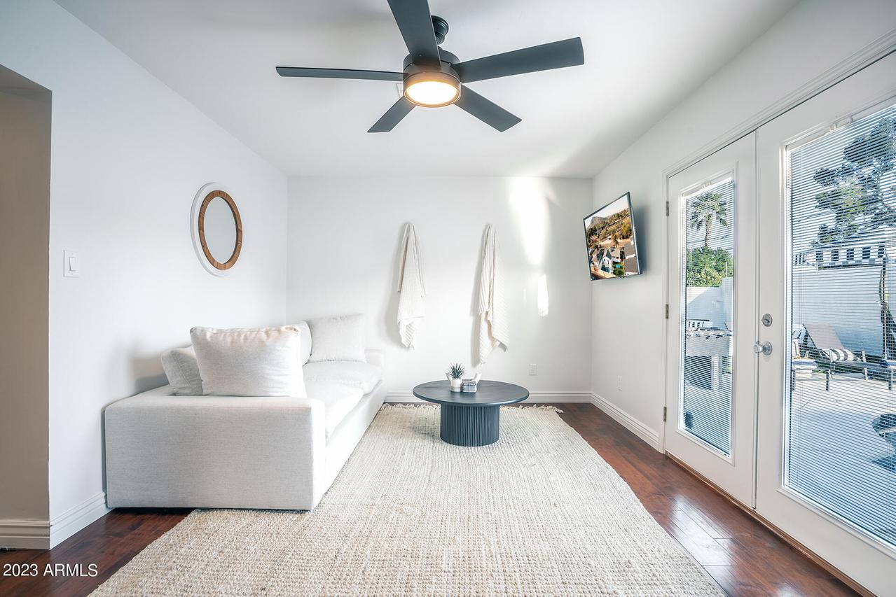 6545 E 1st St., Scottsdale, AZ 85251