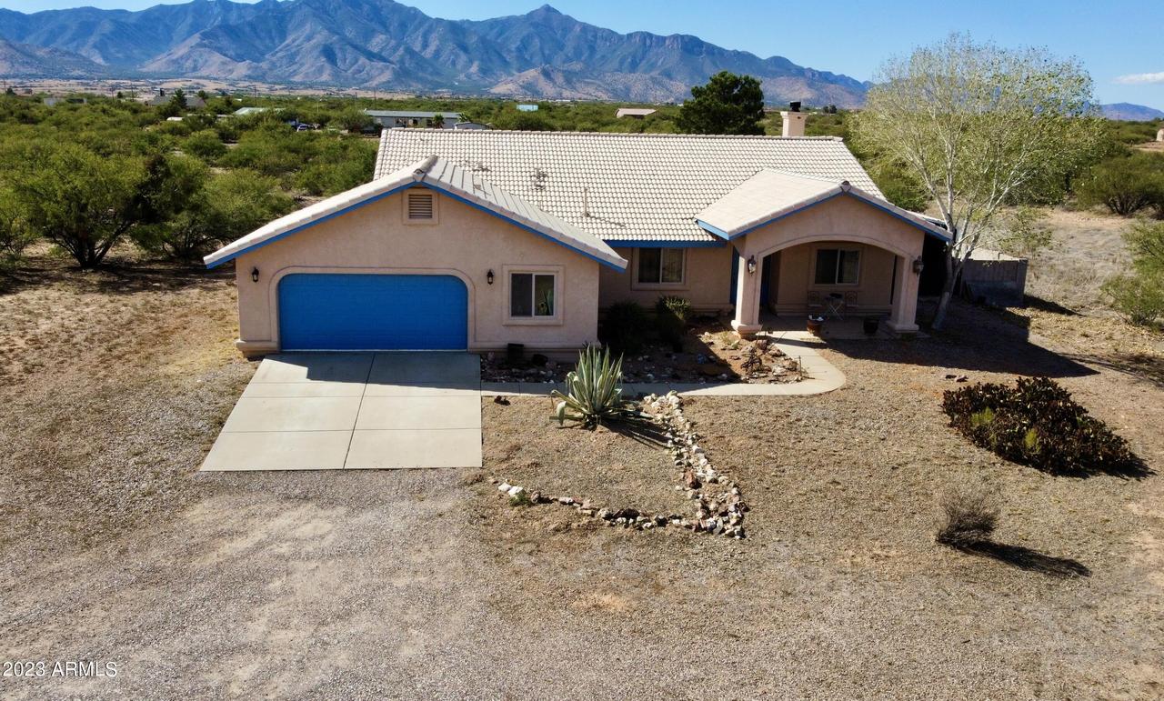 9090 S Tequila Sunrise Rd., Hereford, AZ 85615
