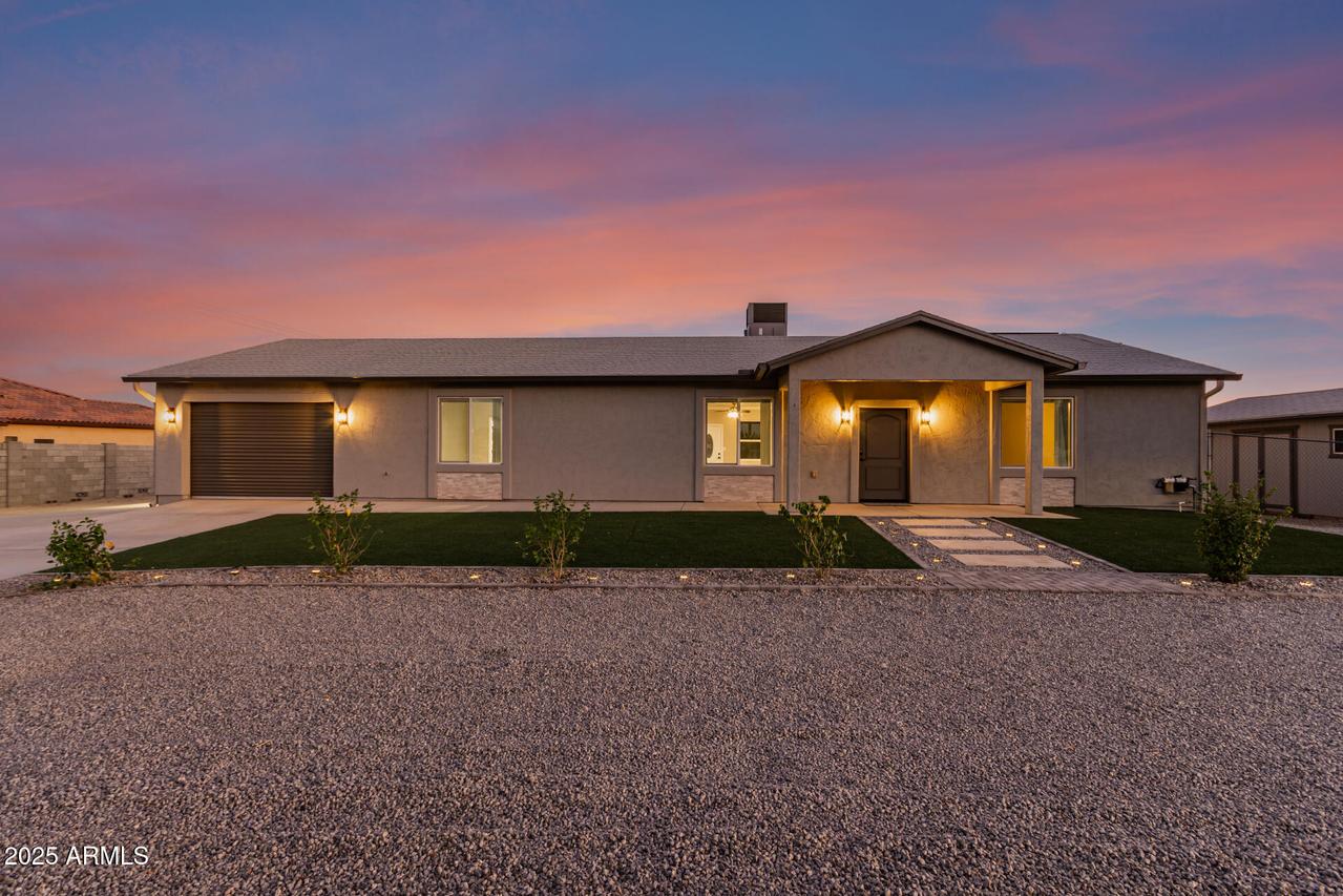19305 W Earll Dr., Litchfield Park, AZ 85340