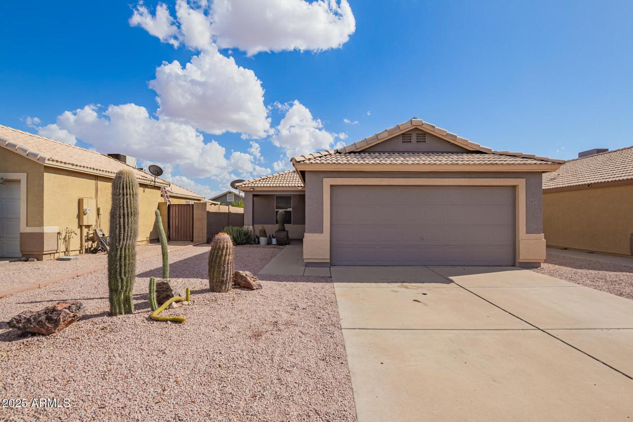 1825 W Renaissance Ave., Apache Junction, AZ 85120