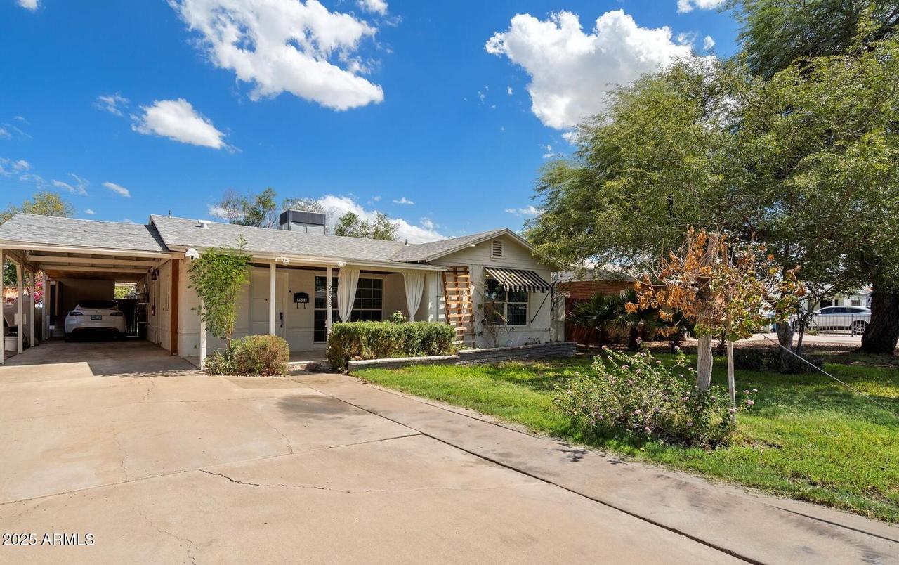 2533 N 12th St., Phoenix, AZ 85006