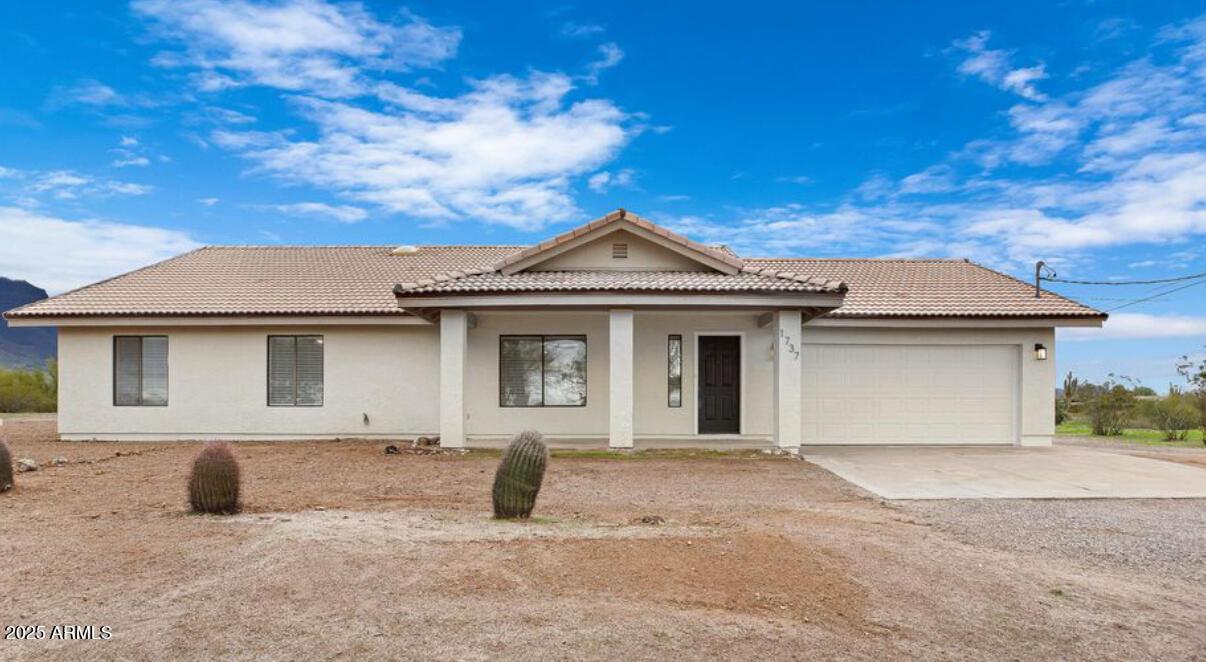 1737 S Mountain View Rd., Apache Junction, AZ 85119