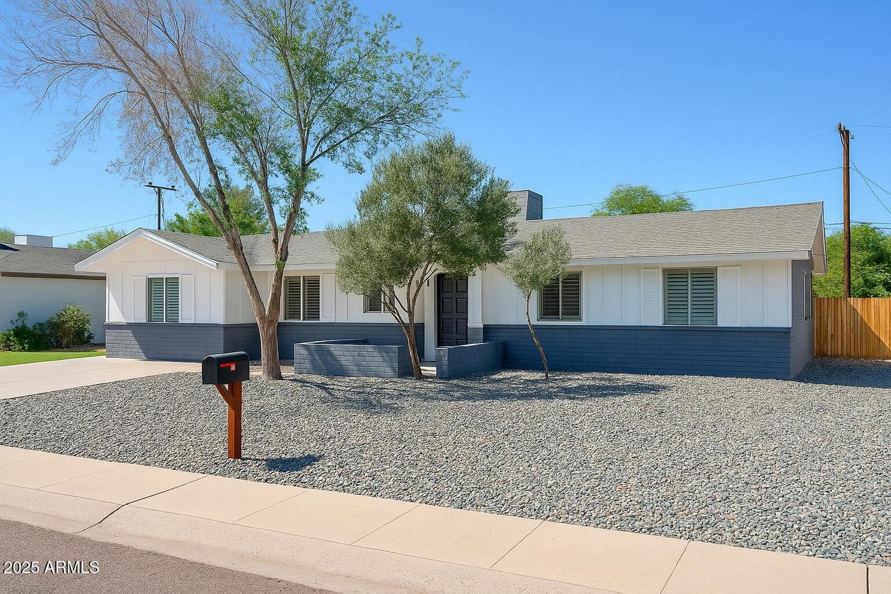 9022 N 18th Dr., Phoenix, AZ 85021