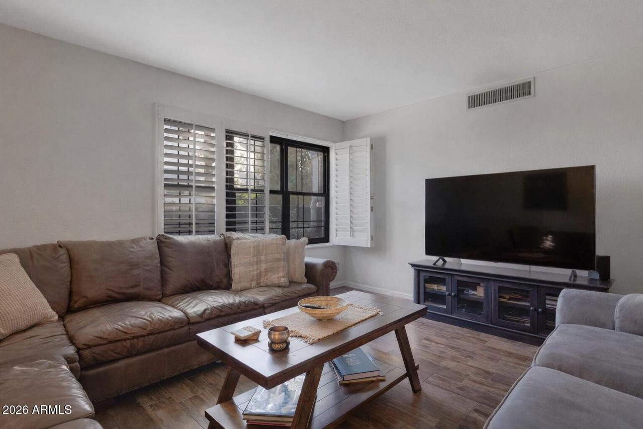 5102 N 31st Pl. #412, Phoenix, AZ 85016