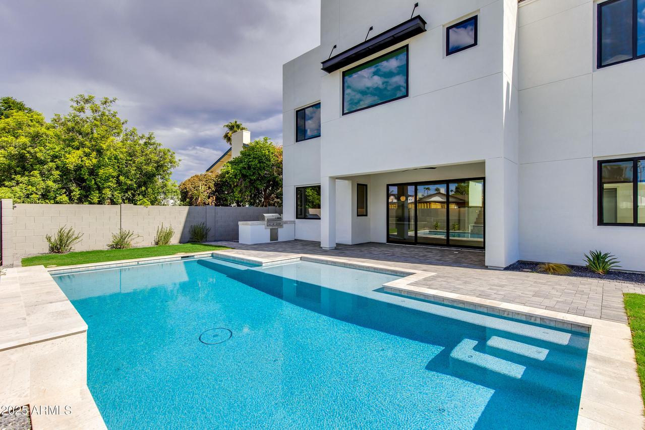 6338 N 86th St., Scottsdale, AZ 85250