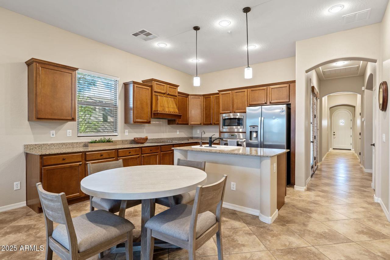 13695 W Jesse Red Dr., Peoria, AZ 85383