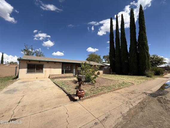 New Homes For Sale This Week That Attend Carmichael Elementary School: September 12th to September 18th
