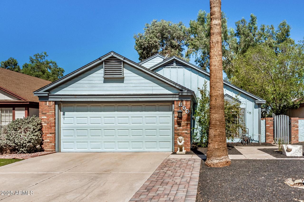 850 E Rockwell Dr., Chandler, AZ 85225