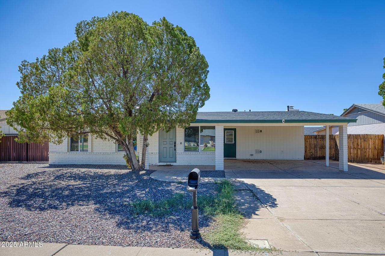 739 E Glade Ave., Mesa, AZ 85204