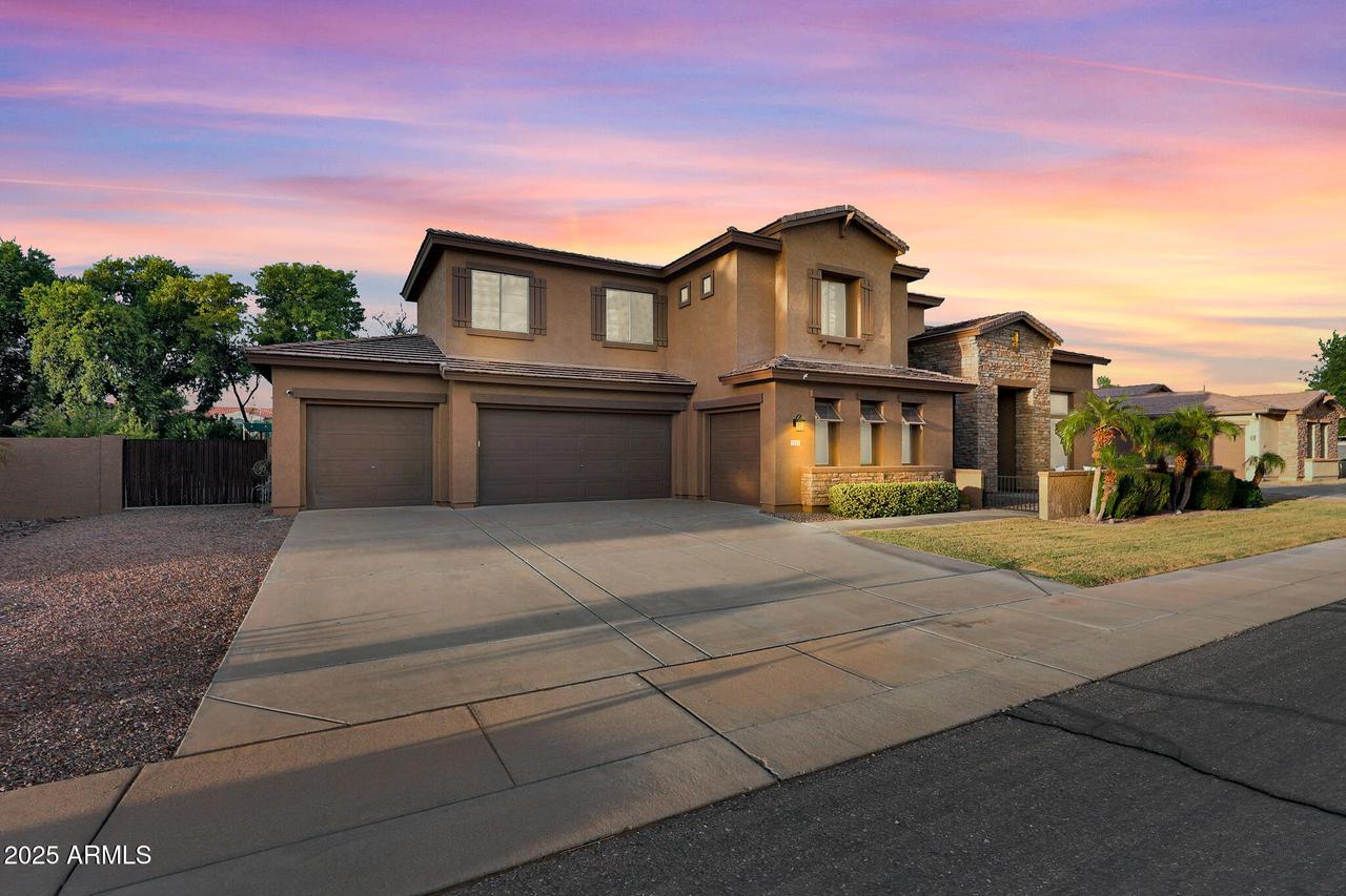 1930 E Sagittarius Pl., Chandler, AZ 85249