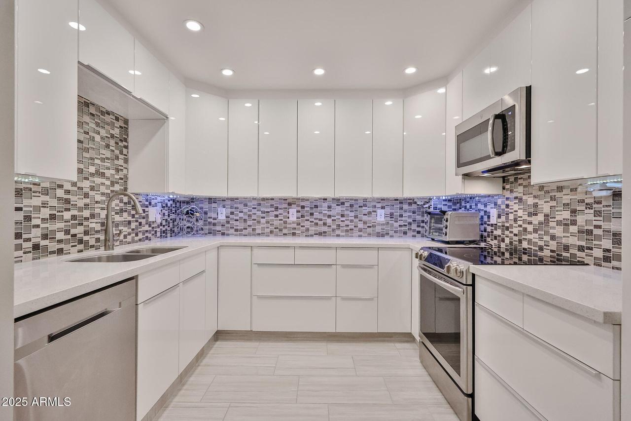 17404 N 99th Ave. #232, Sun City, AZ 85373