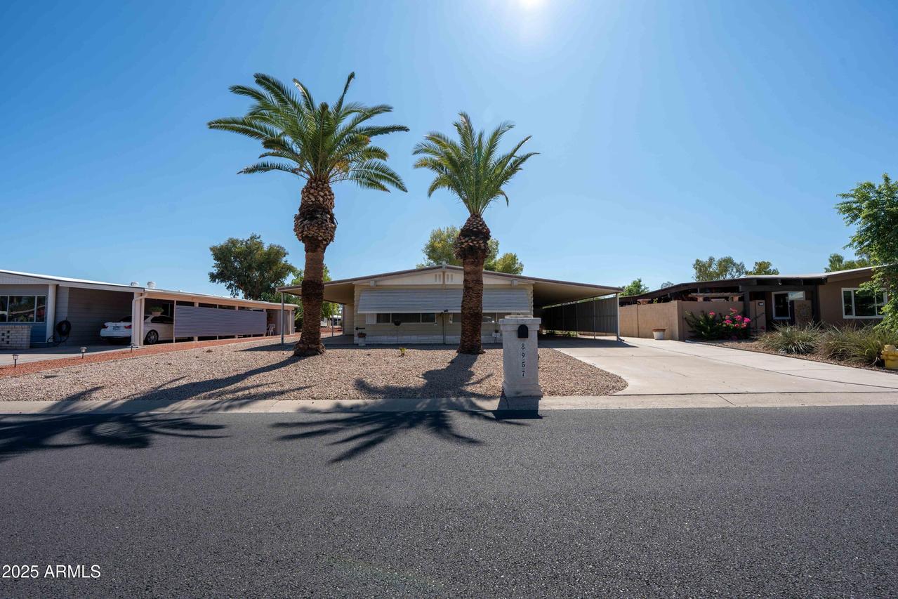 8957 E Sun Lakes Blvd., Sun Lakes, AZ 85248