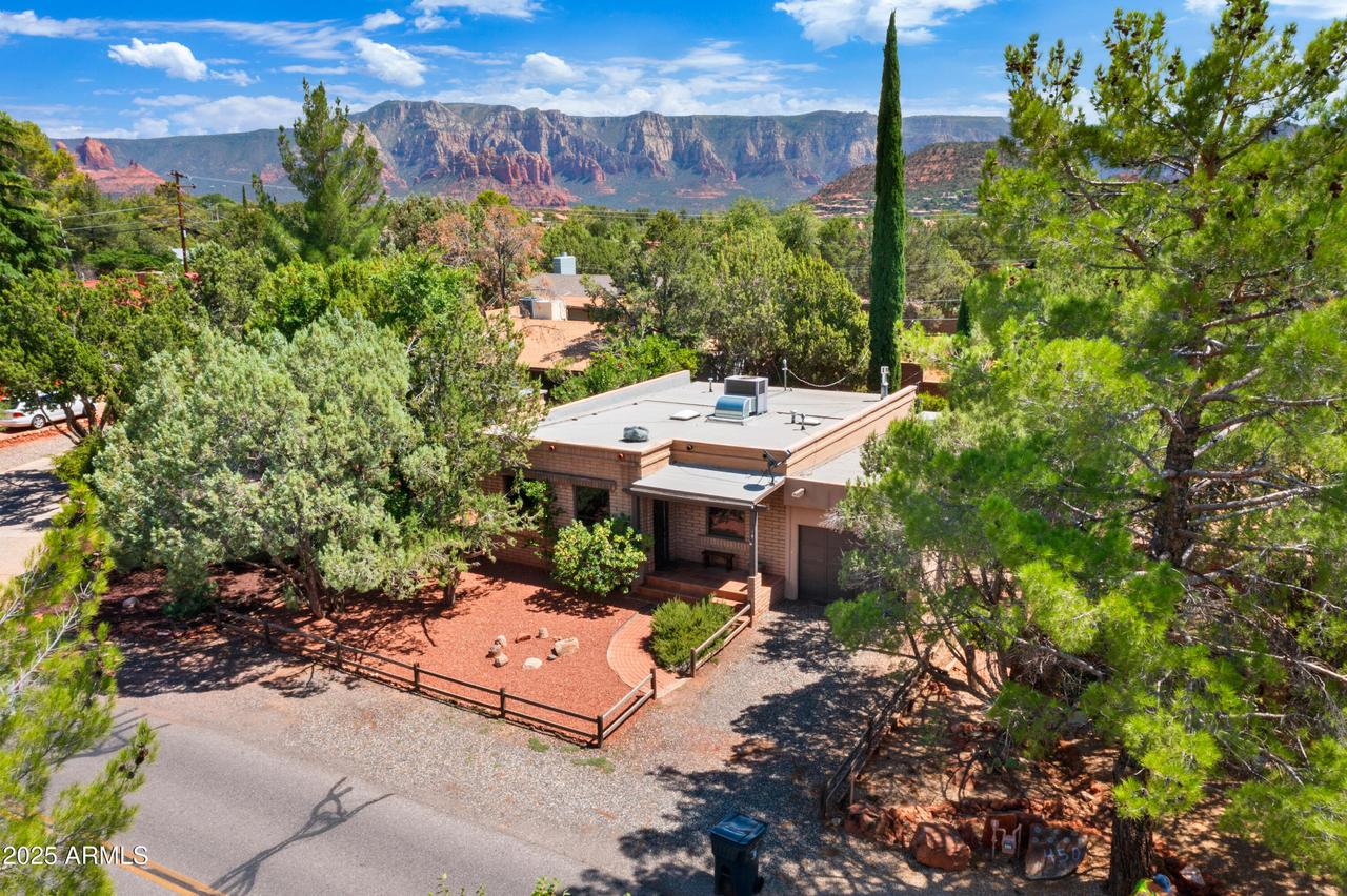 460 Coffee Pot Dr., Sedona, AZ 86336
