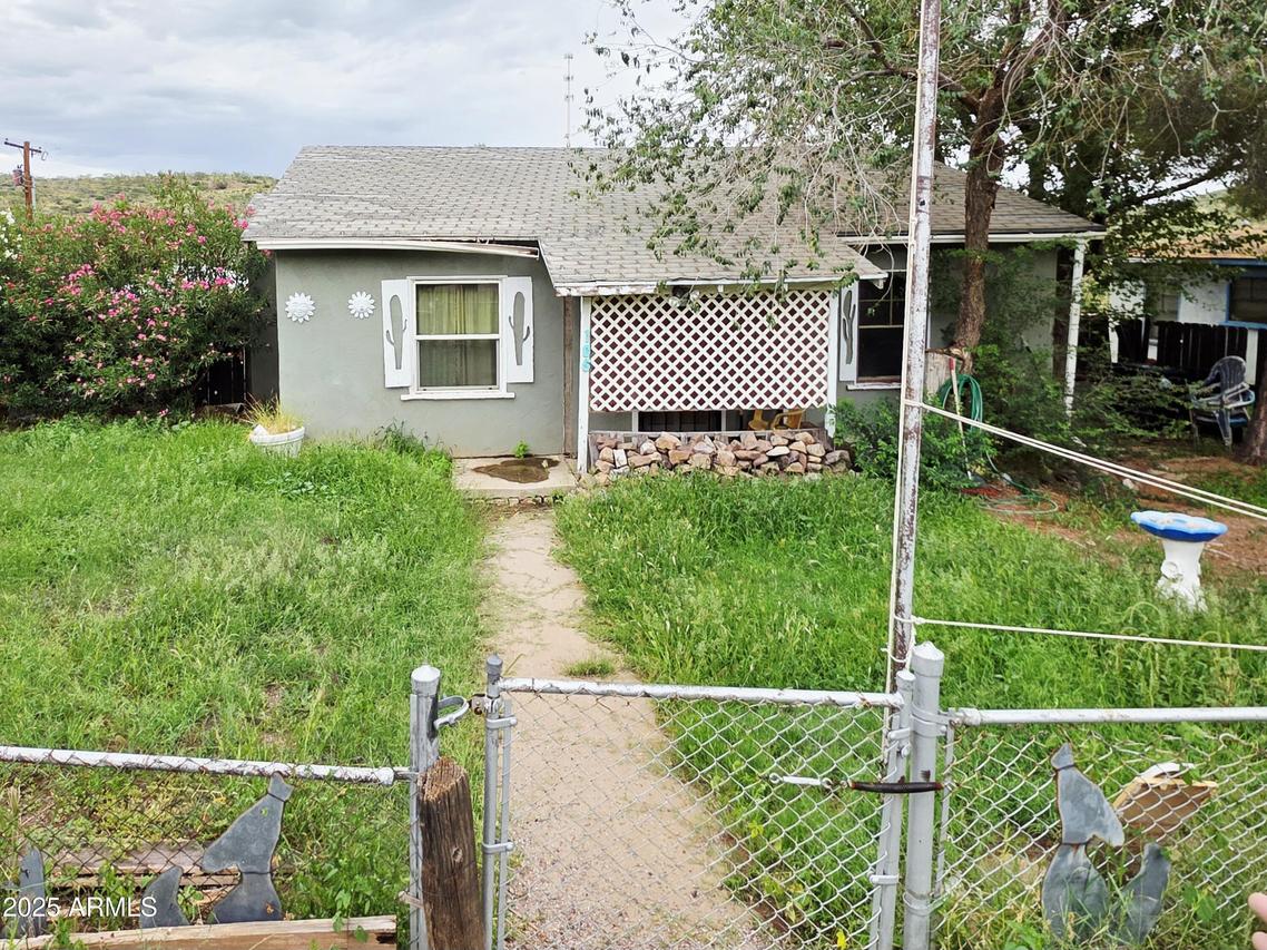 105 Bornite Ave., Bisbee, AZ 85603