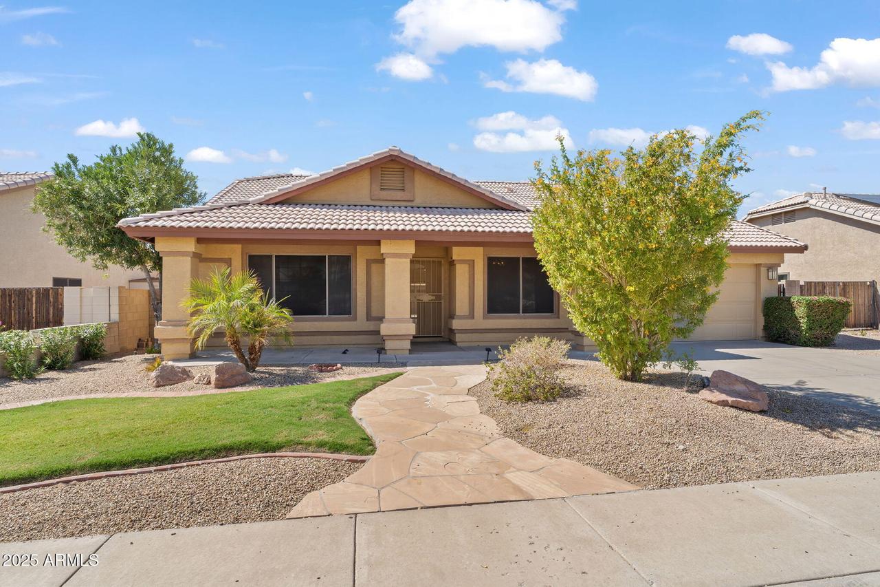 6340 W Grovers Ave., Glendale, AZ 85308
