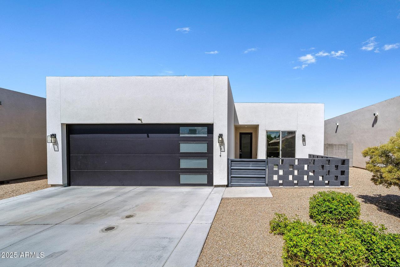 2914 E Blanche Dr., Phoenix, AZ 85032