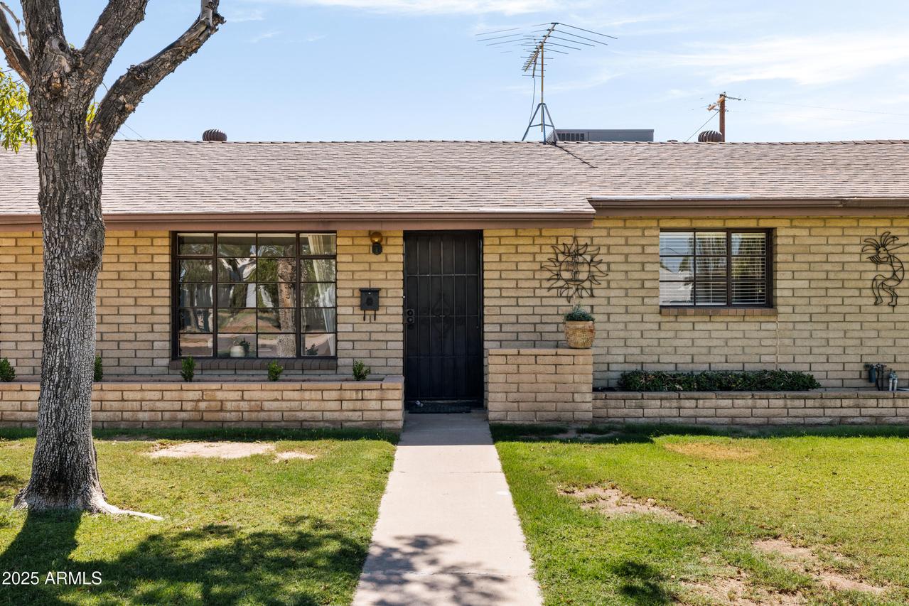 2101 W Luke Ave., Phoenix, AZ 85015