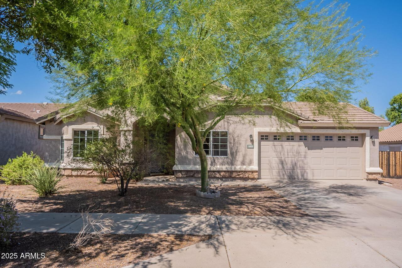 2024 W Carter Rd., Phoenix, AZ 85041