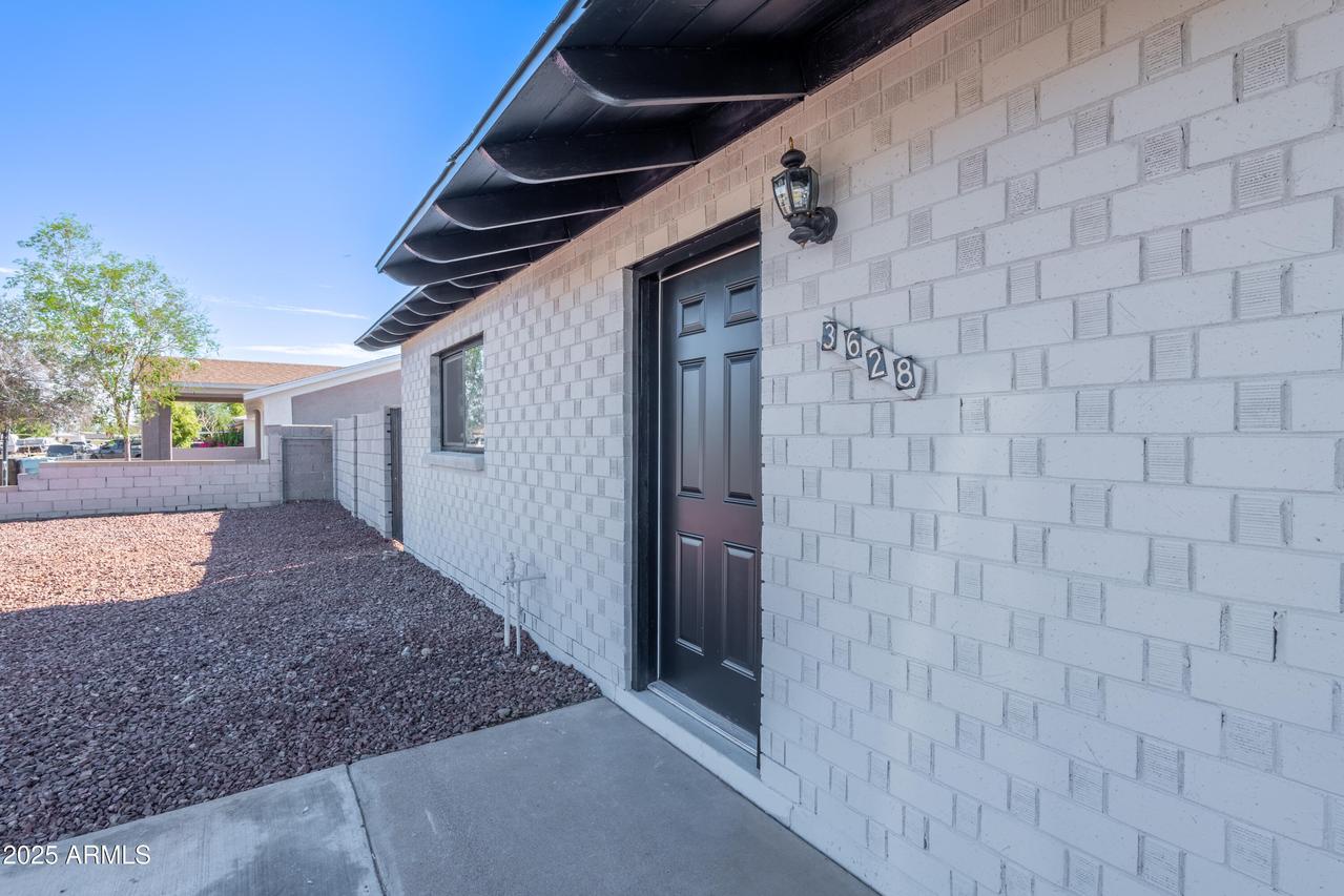 3628 N 49th Ave., Phoenix, AZ 85031