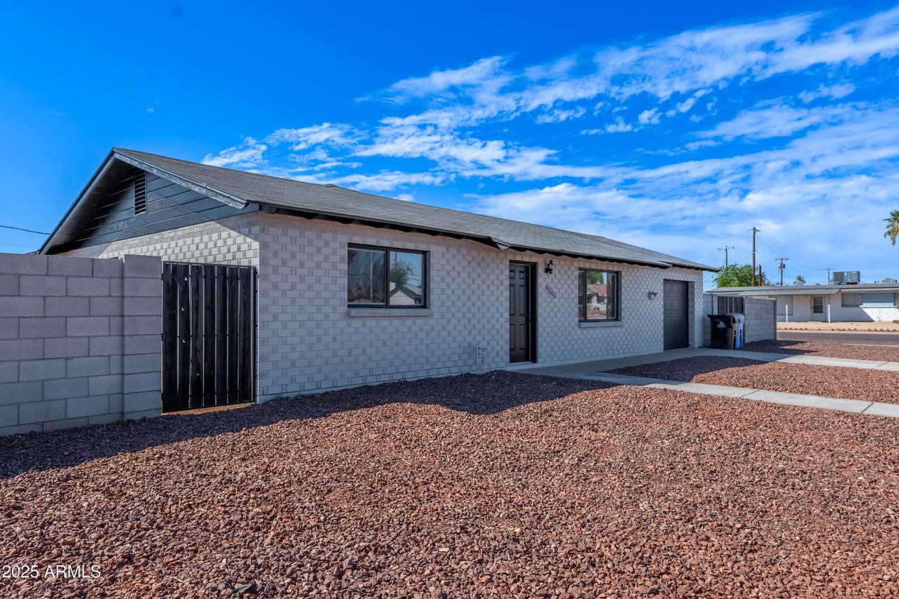 3628 N 49th Ave., Phoenix, AZ 85031