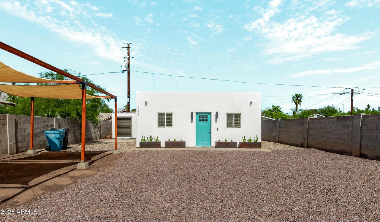 1224 E Portland St., Phoenix, AZ 85006