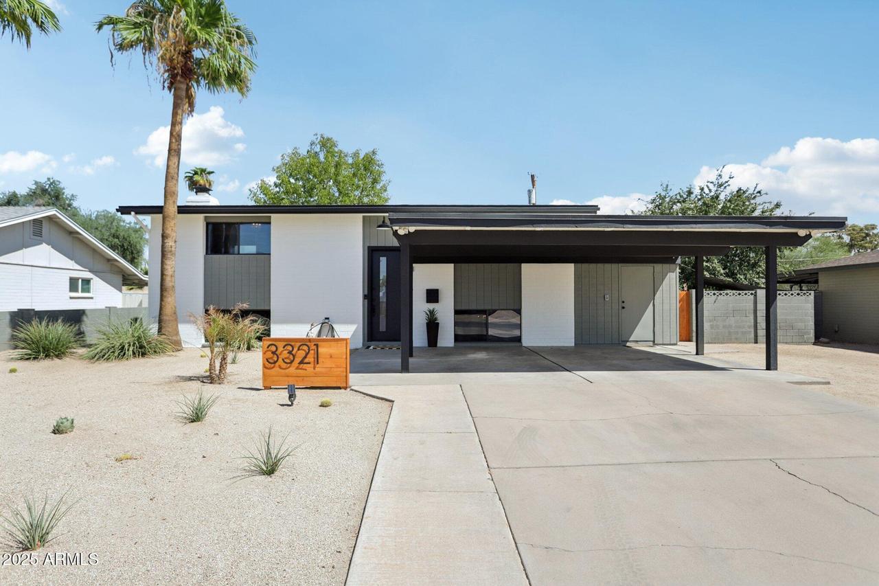 3321 S La Corta Dr., Tempe, AZ 85282