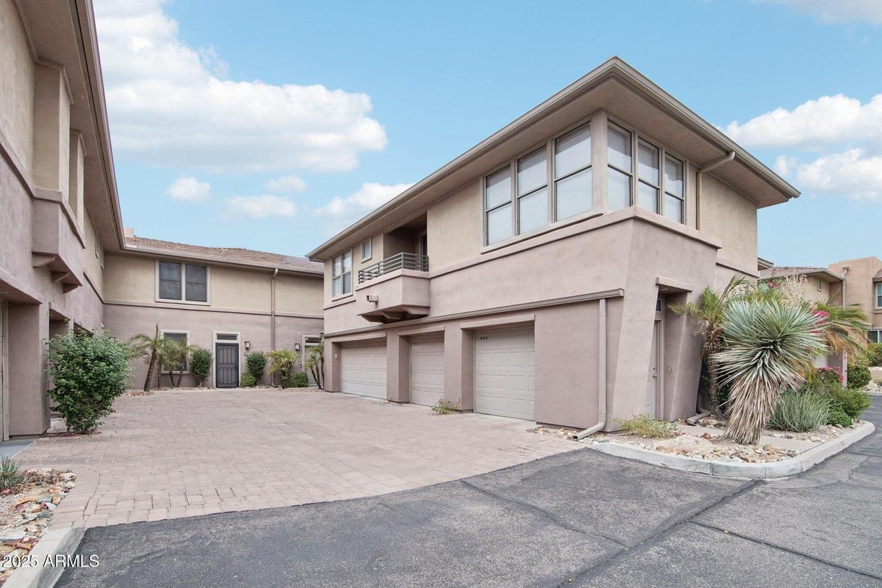 19777 N 76th St. #1104, Scottsdale, AZ 85255