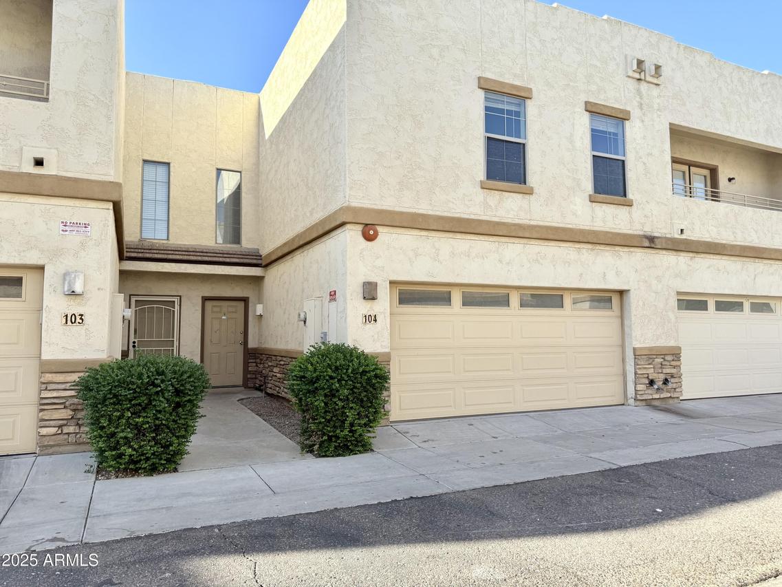 15818 N 25th St. #104, Phoenix, AZ 85032