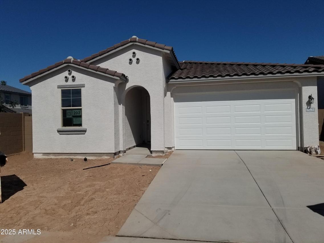 12562 W Luxton Ln., Avondale, AZ 85323