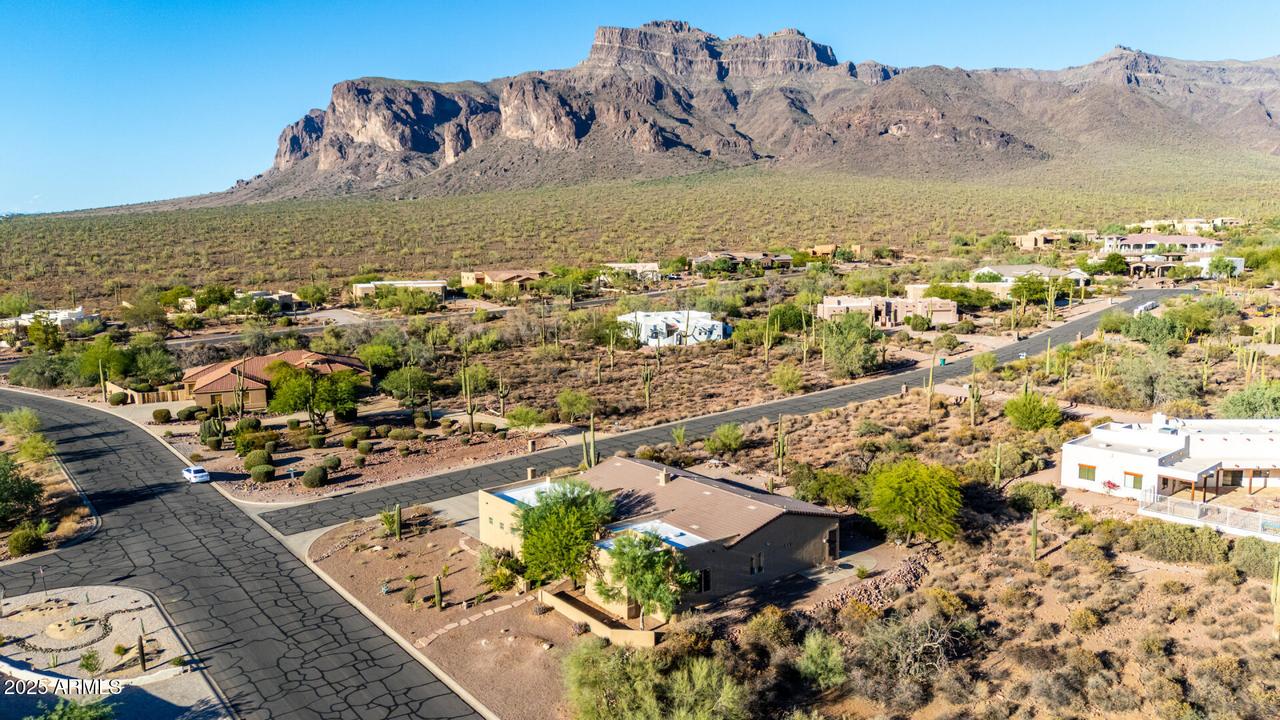 6619 E Quail Hideaway Ln., Gold Canyon, AZ 85119