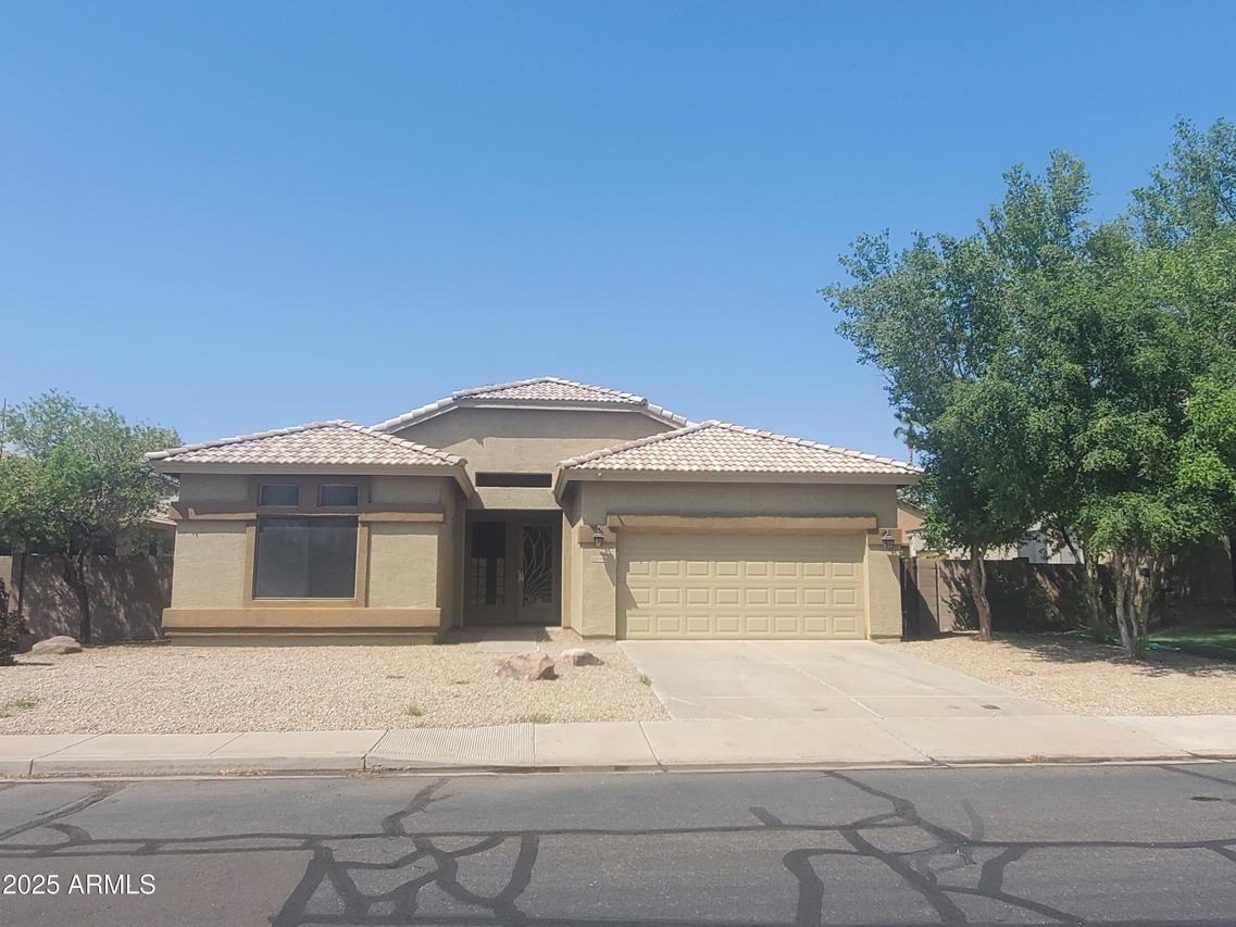 10446 E Florian Ave., Mesa, AZ 85208