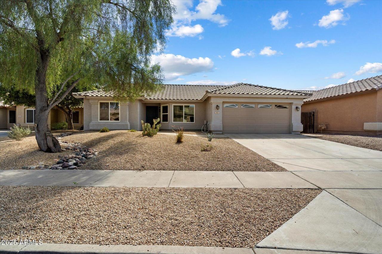 915 E Harwell Rd., Phoenix, AZ 85042