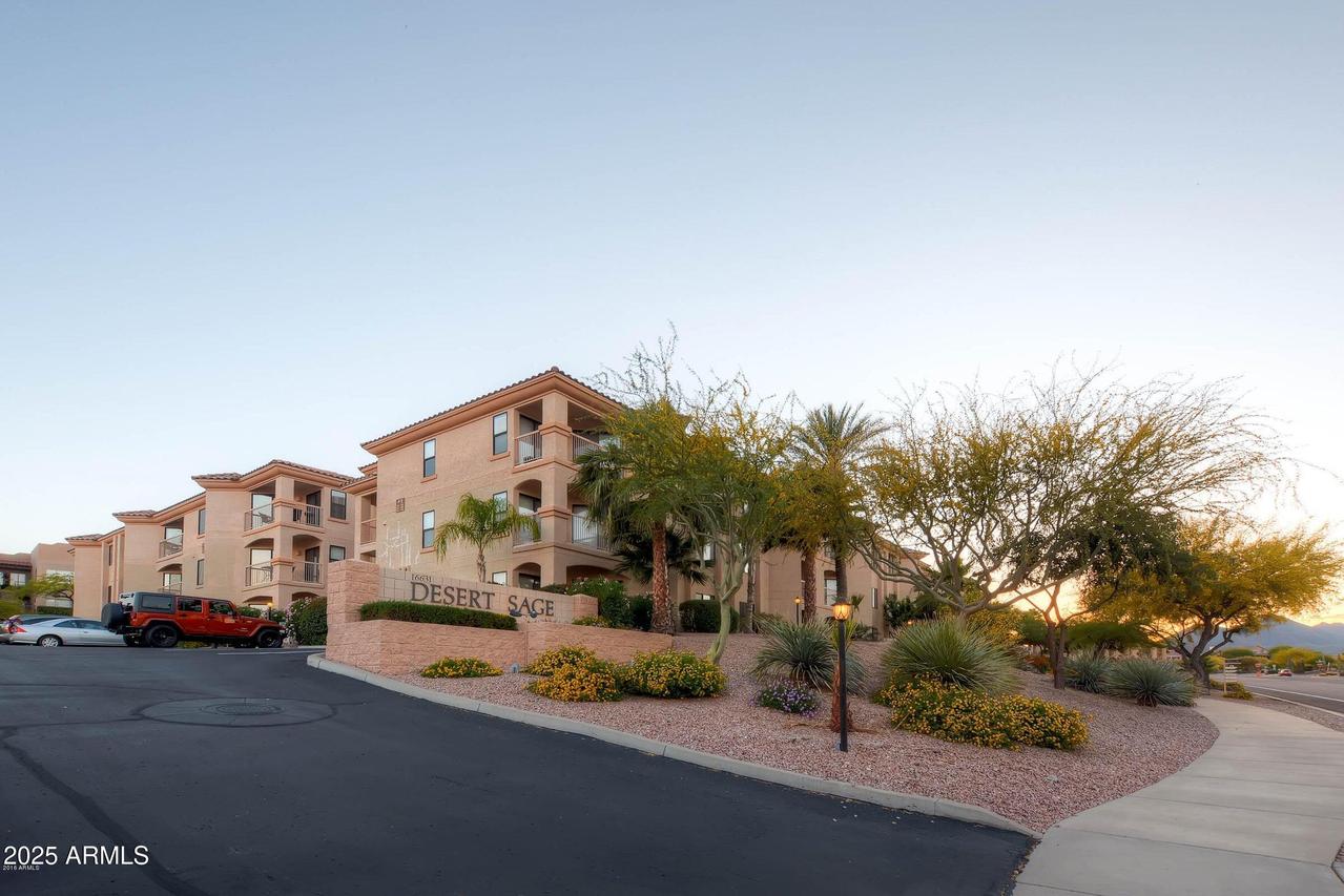 16631 E El Lago Blvd. #208, Fountain Hills, AZ 85268