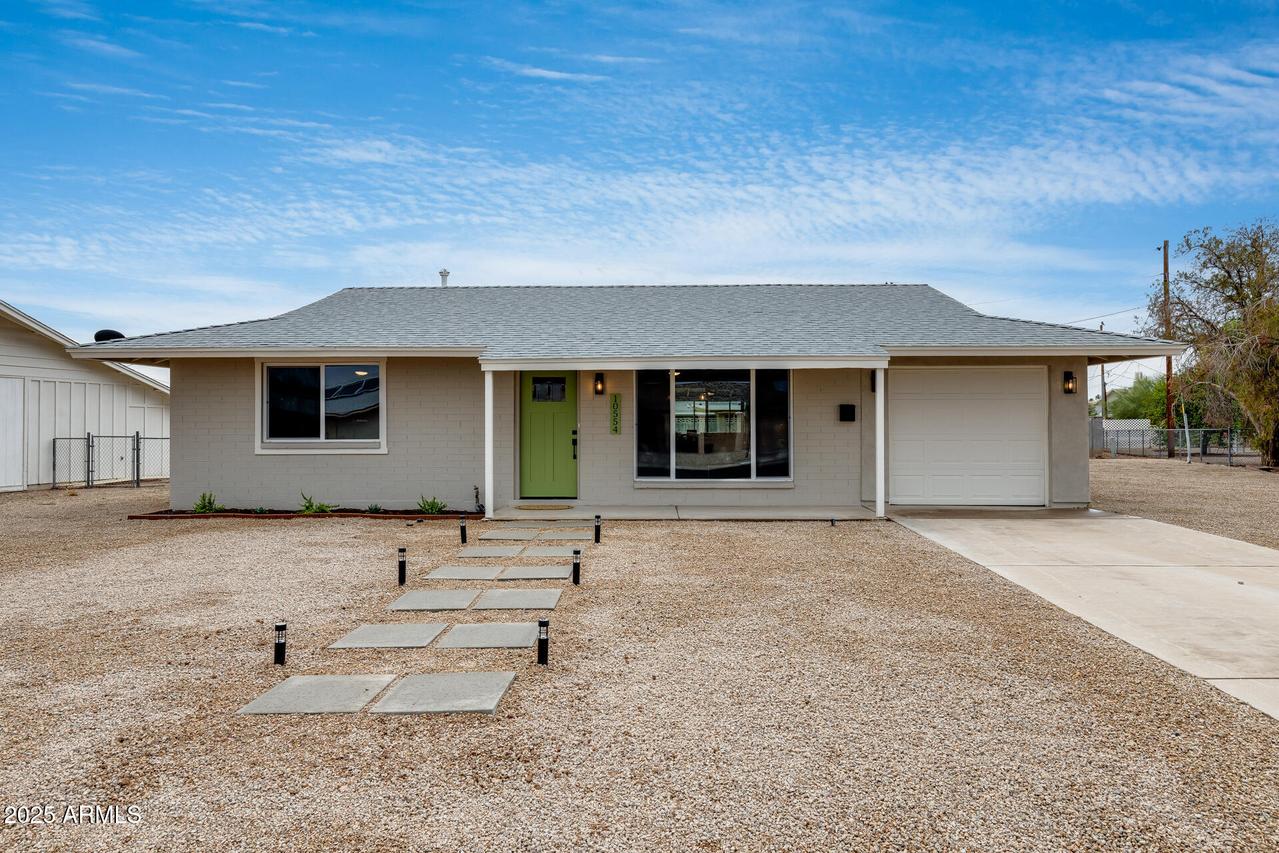 10554 W Connecticut Ave., Sun City, AZ 85351