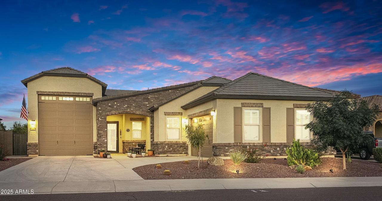 8321 N 172nd Ln., Waddell, AZ 85355