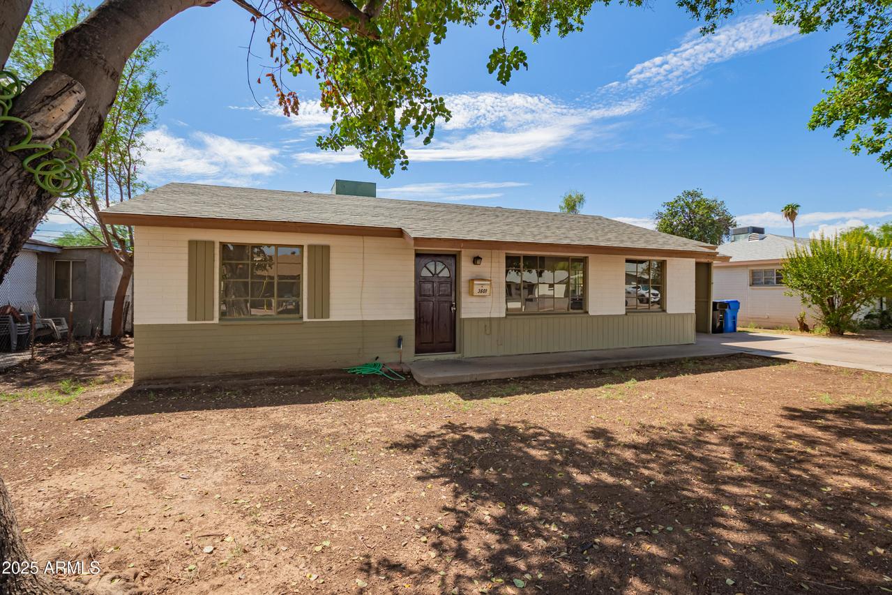 3601 W San Juan Ave., Phoenix, AZ 85019