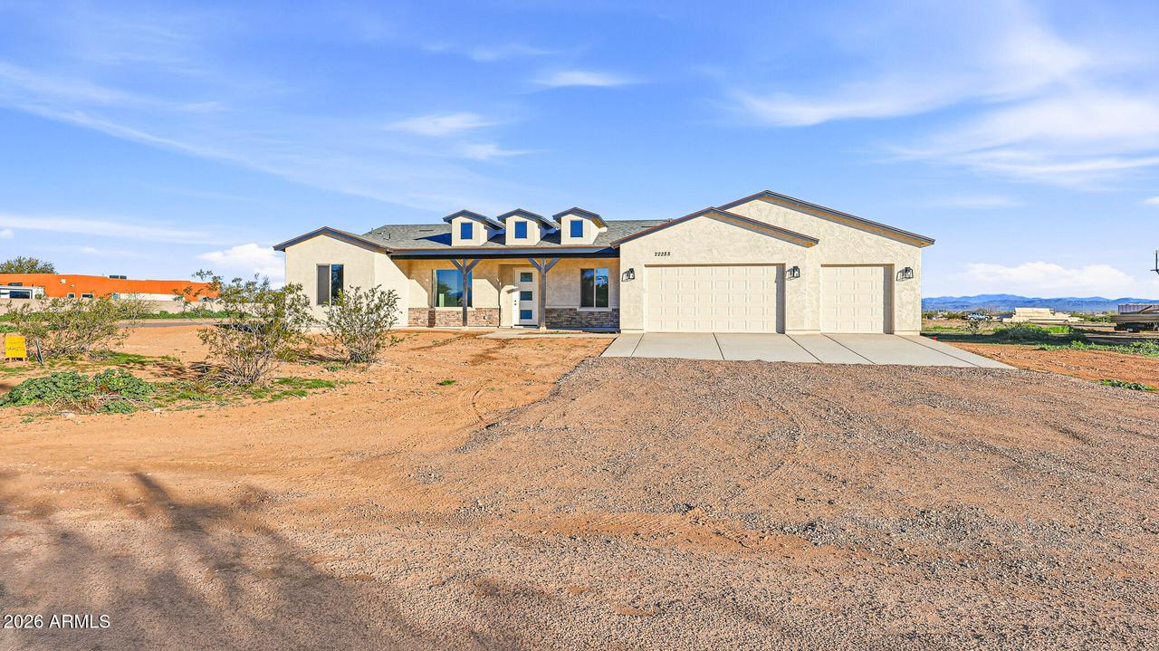 22288 W Dale Ln., Wittmann, AZ 85361