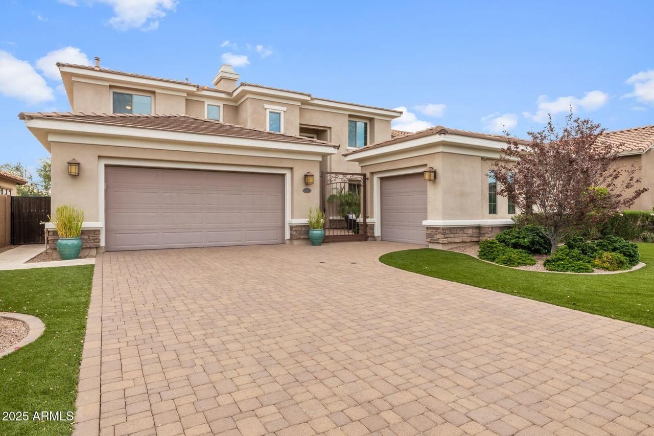 30328 N 54th St., Cave Creek, AZ 85331