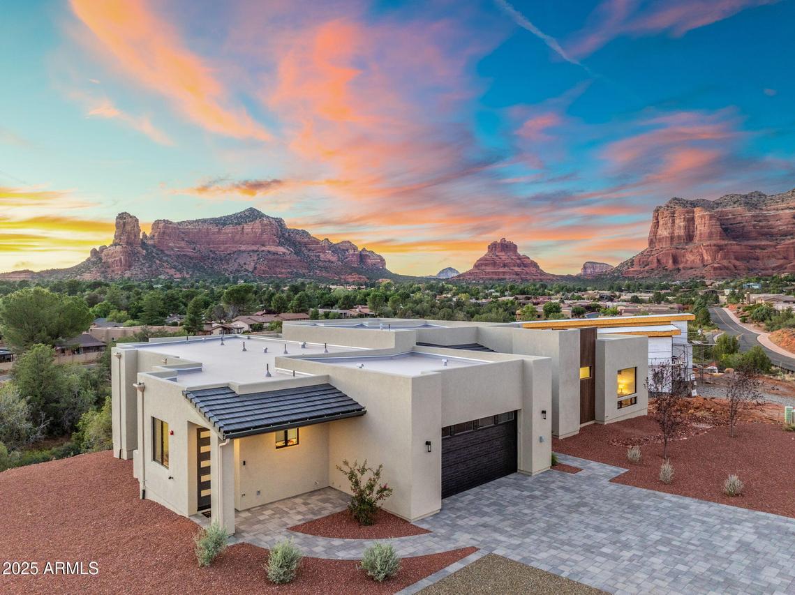 327 Suncliffe Dr., Sedona, AZ 86351
