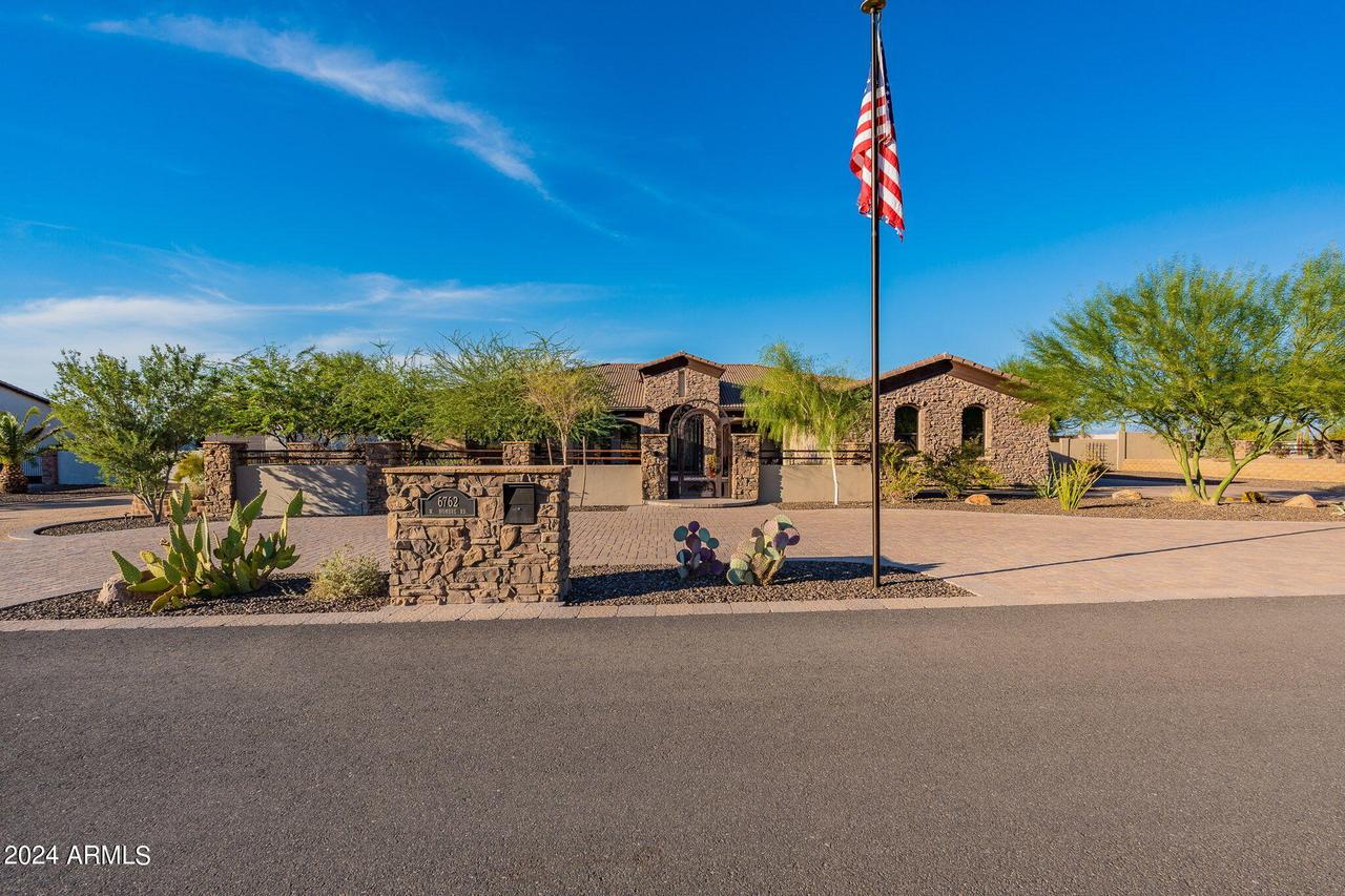6762 W Hombre Rd., San Tan Valley, AZ 85144