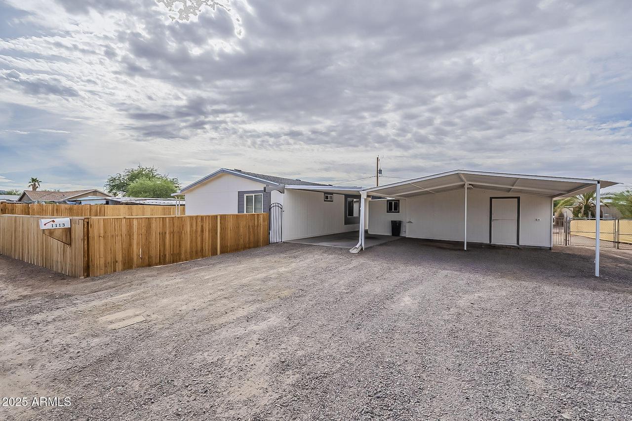 1113 W Manzanita St., Apache Junction, AZ 85120